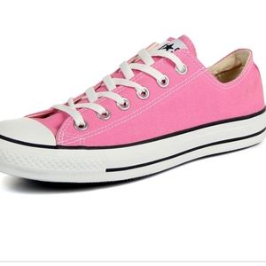 Pink Converse🌸